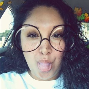 Meet your Posher, Janet